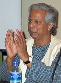 200px-grameen_yunus_dec_04.jpg